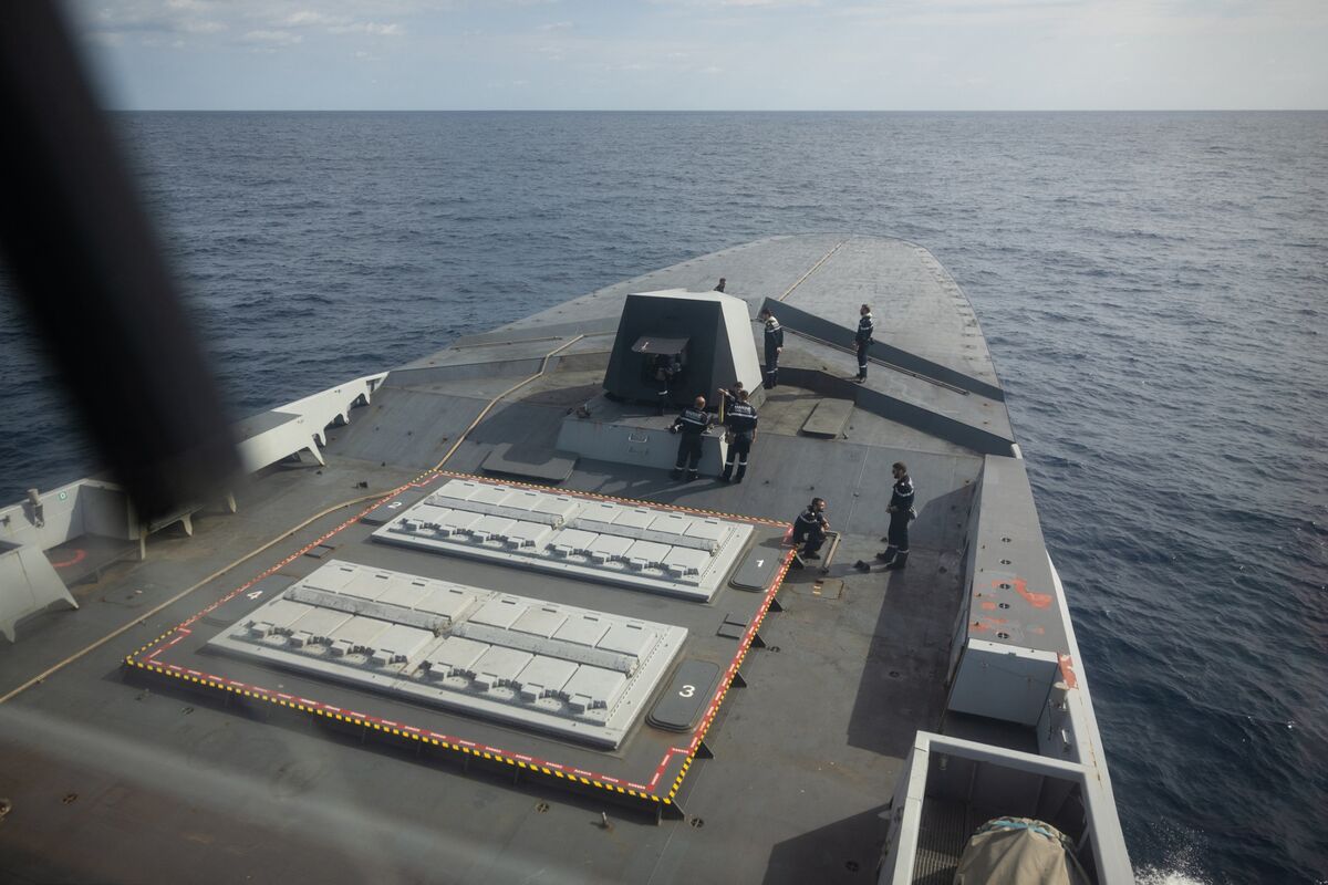 
                            Macron Plans Hormuz Ship Escorts Once Conflict Calms Down