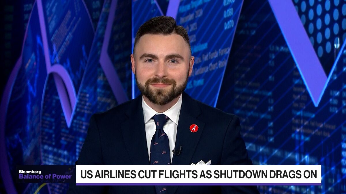 How Are US Flight Cuts Impacting Flight Attendants?