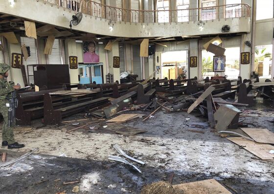 Philippine Church Blast Kills as Many as 19, Injures 48