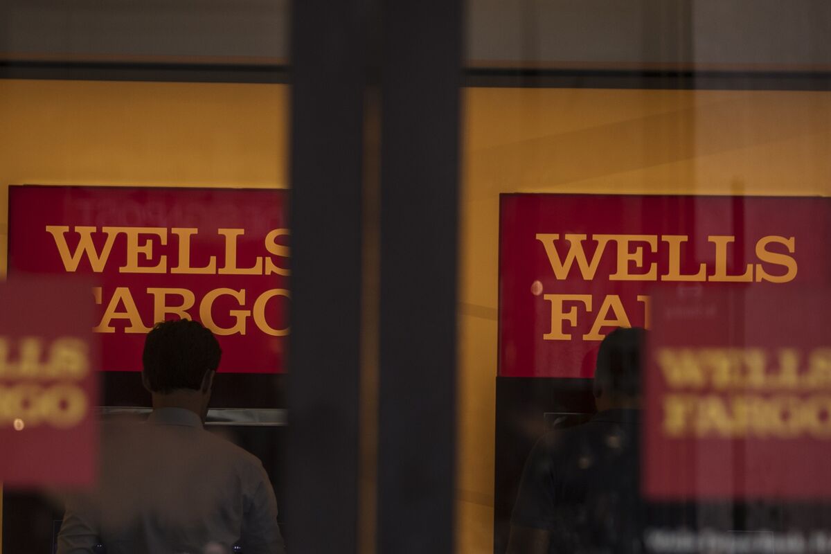 Wells Fargo Says Fed Cap Is Limiting Small-Business Relief - Bloomberg
