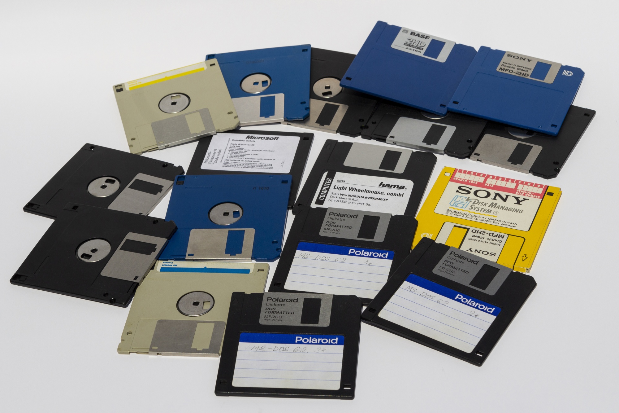 Japan s Digital Chief Vows To Purge Floppy Disks From Government 