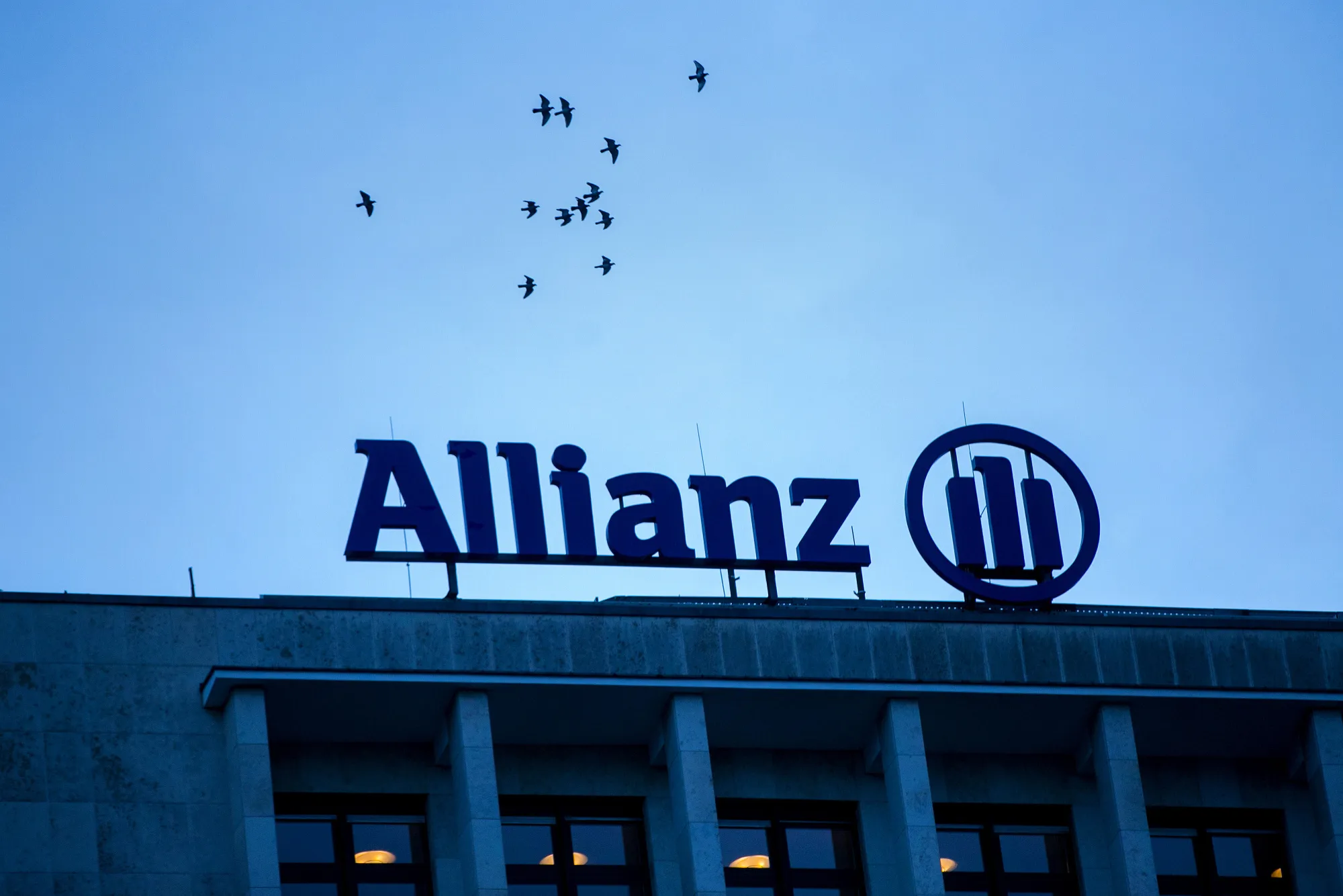 German Economy Steams Ahead On Consumer Spending