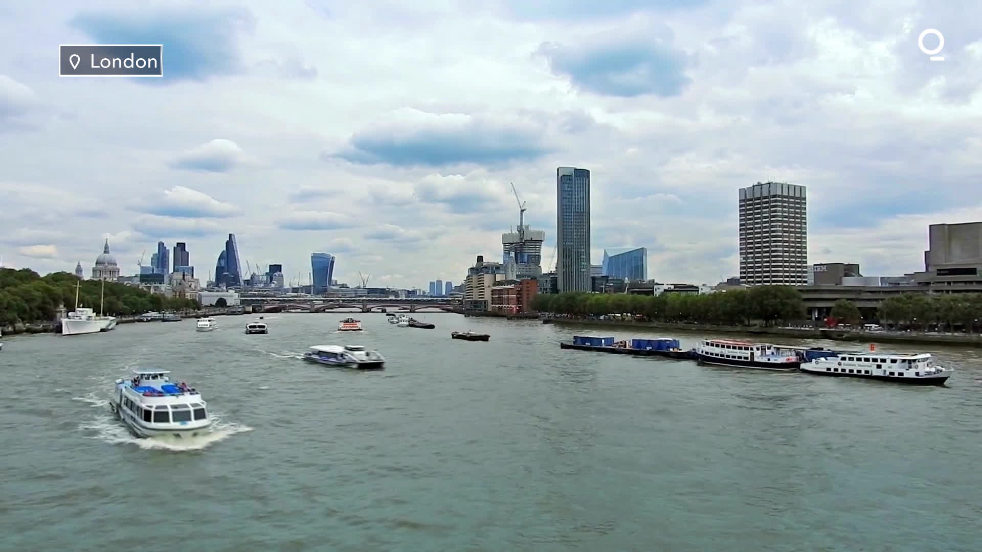 Watch Houseboats Get Fresh Look in London's Housing Market Bloomberg