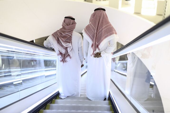 1500274694_saudi aramco oil hp social