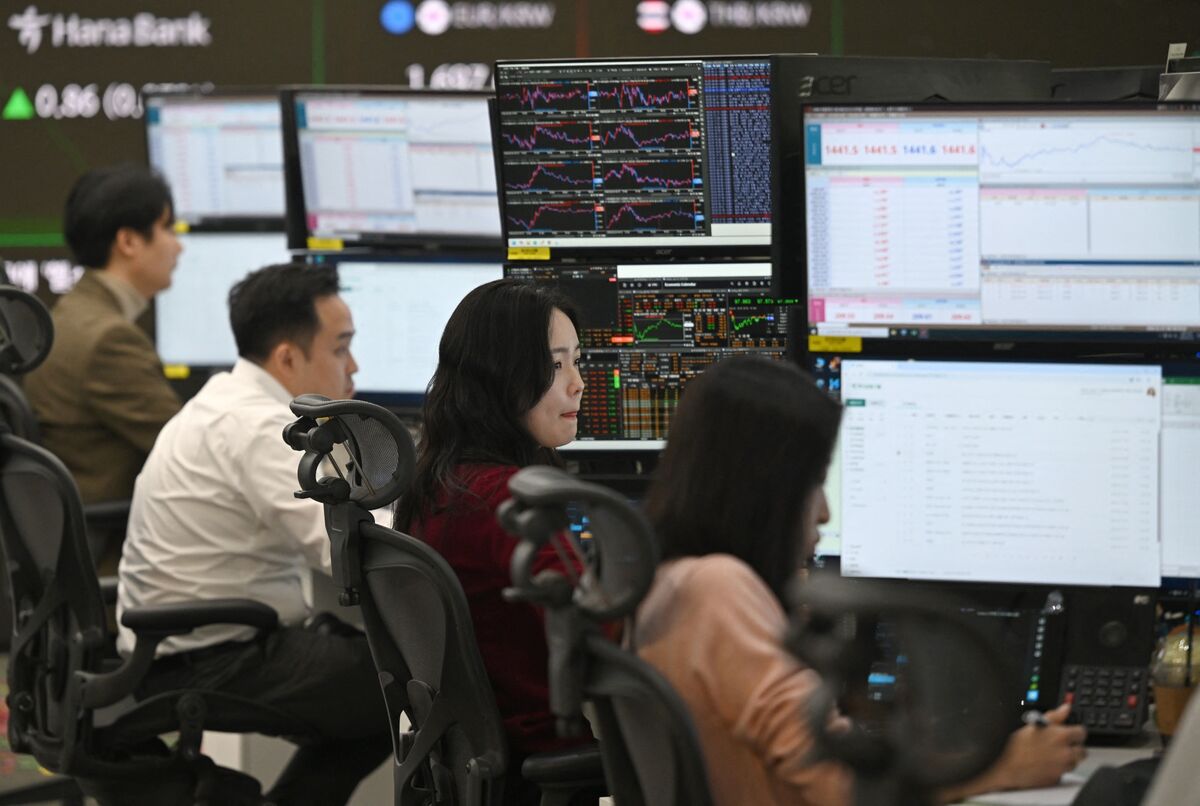 A Crisis Lurks as Asians Bring Money Back Home