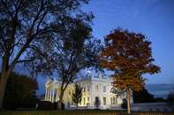 White House exterior fall HP
