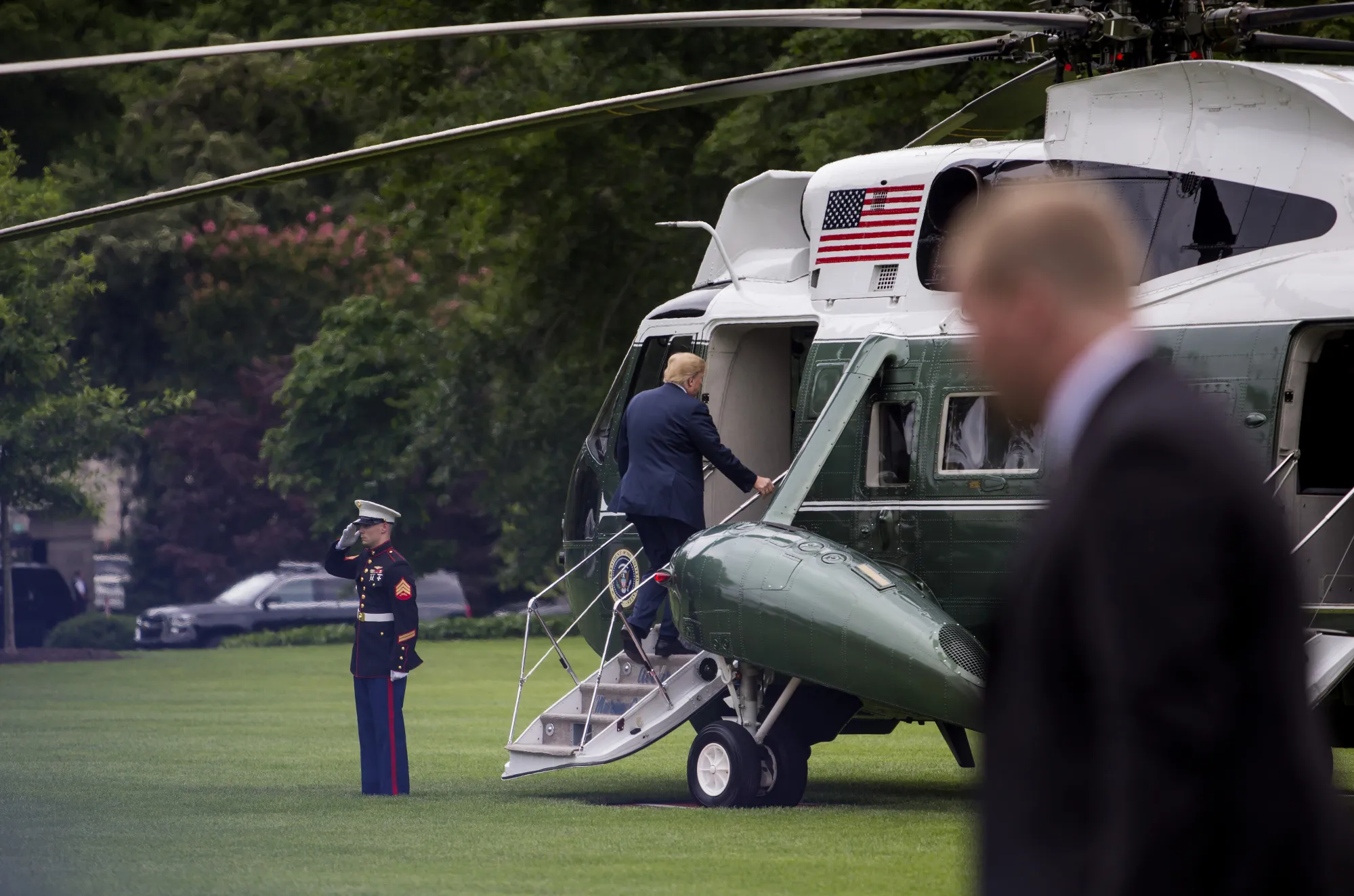 Trump boards Marine One&nbsp;in Washington