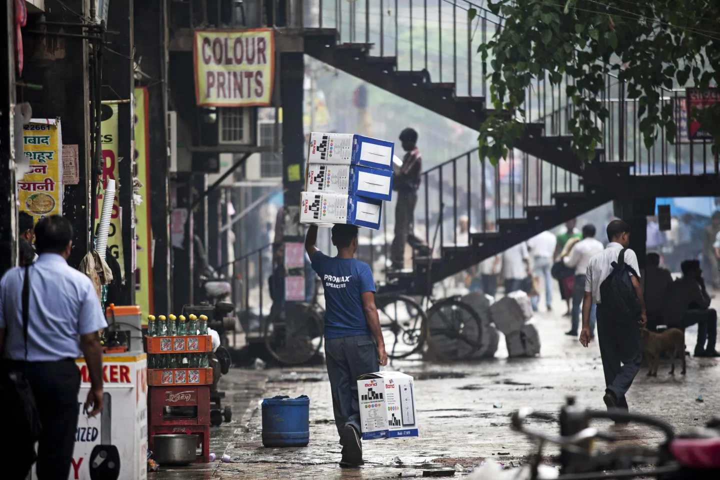 Images From Nehru Place IT Market Ahead of CPI Figures