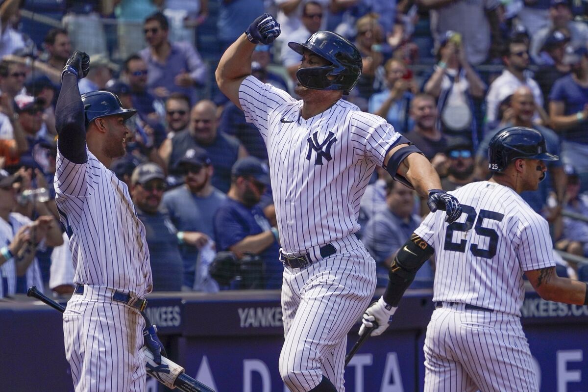 listen to today's yankee game