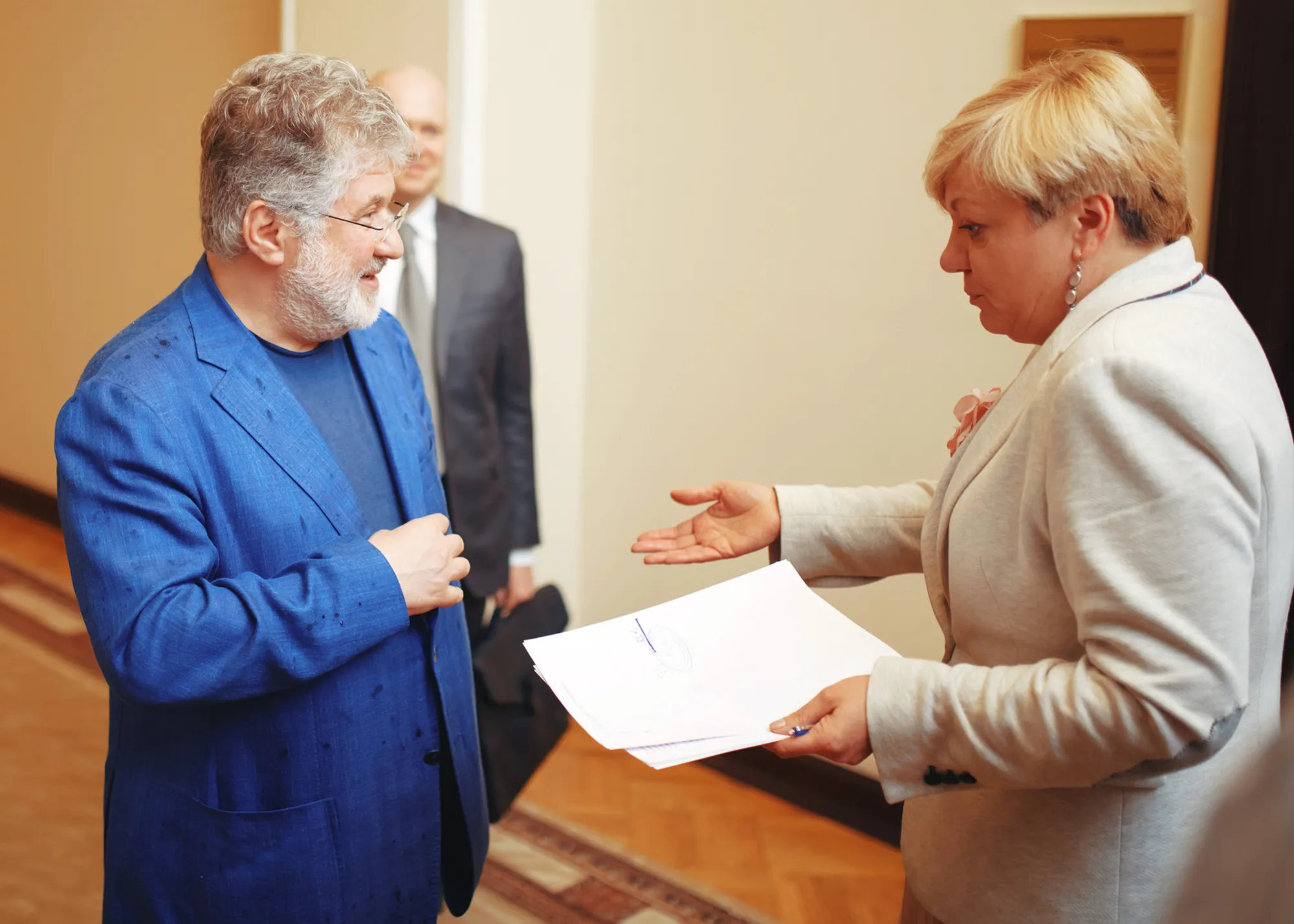 Igor Kolomoisky meets Ukraine’s central bank governor Valeriya Gontareva in 2016.