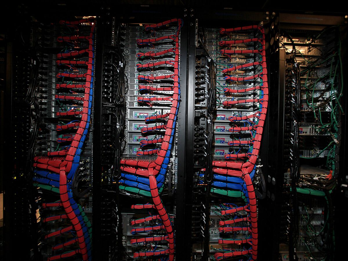 IBM's Patent Income Slips as Companies Resist 'Godfather' Deals - Bloomberg