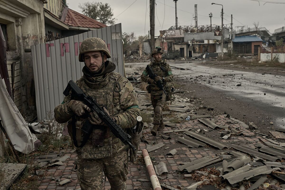 Zelenskiy Wants Ukraine War to Be Frozen Before Peace Talks