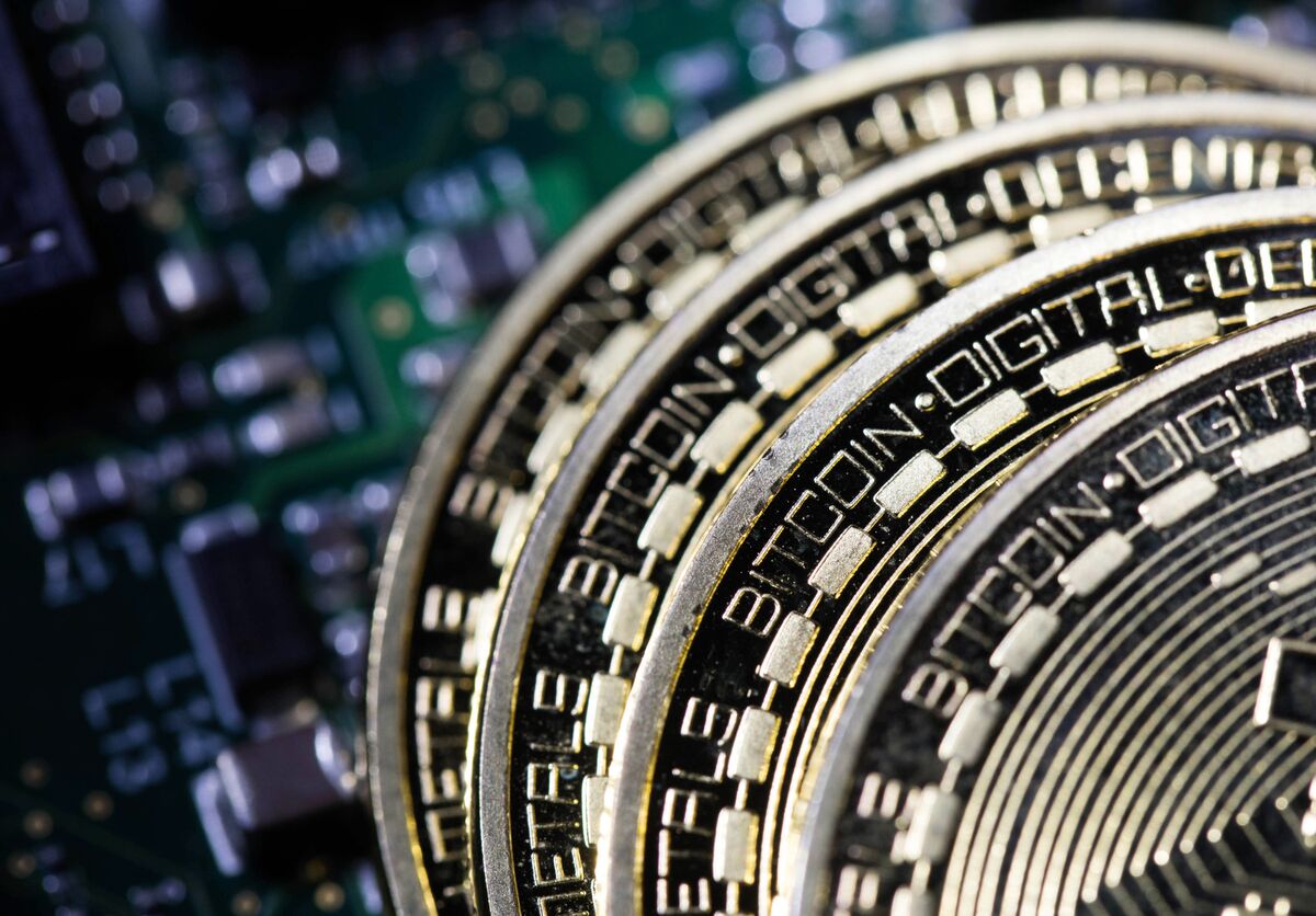 Bitcoin Steadies Amid U.S., Japan Regulatory Clampdown Concern