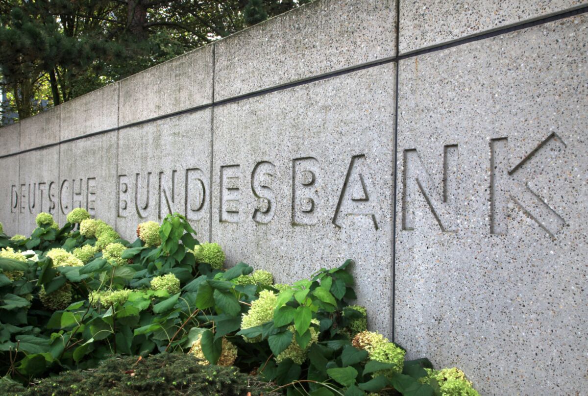 
                            Even German Banks Worry About Bundesbank Push to Limit AT1 Use