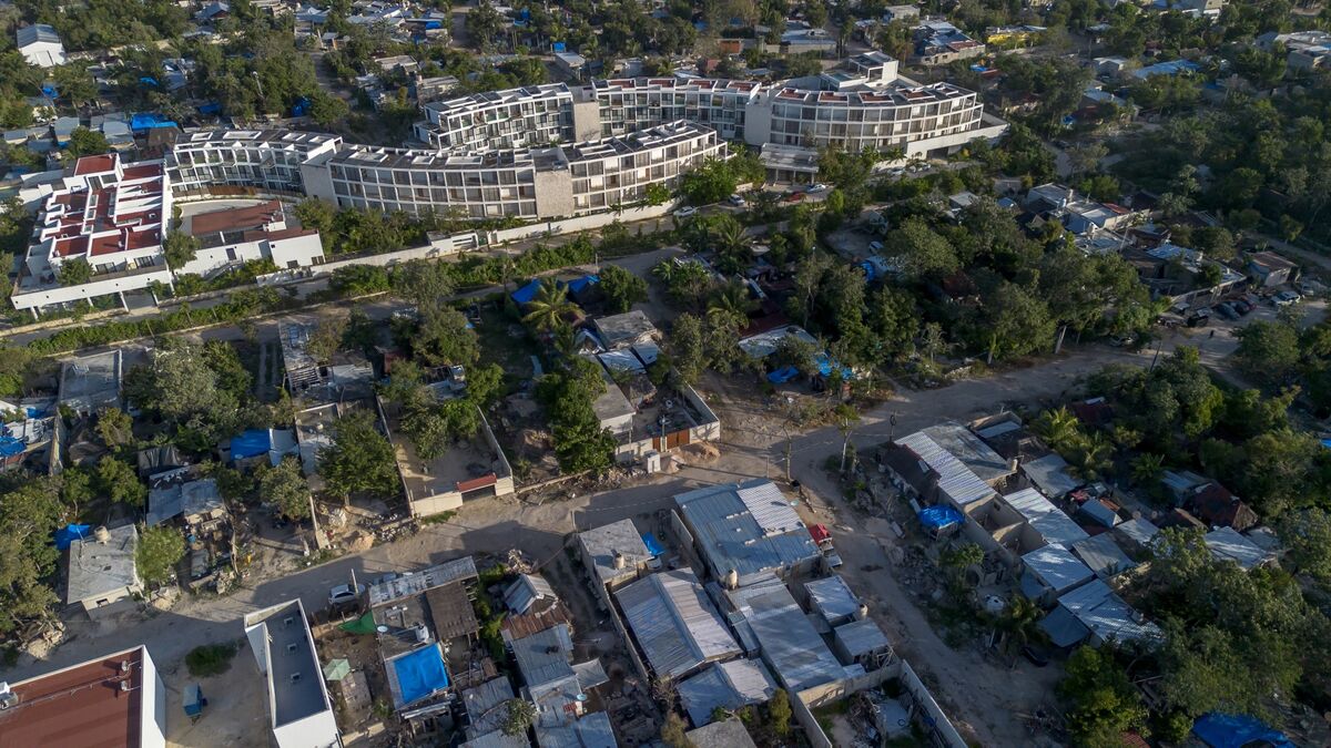 A Real Estate Boom in a Beachside Paradise Turns Into a Nightmare
