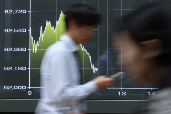 Japan Stocks As Asian Stocks Pulled Back From A Record High 