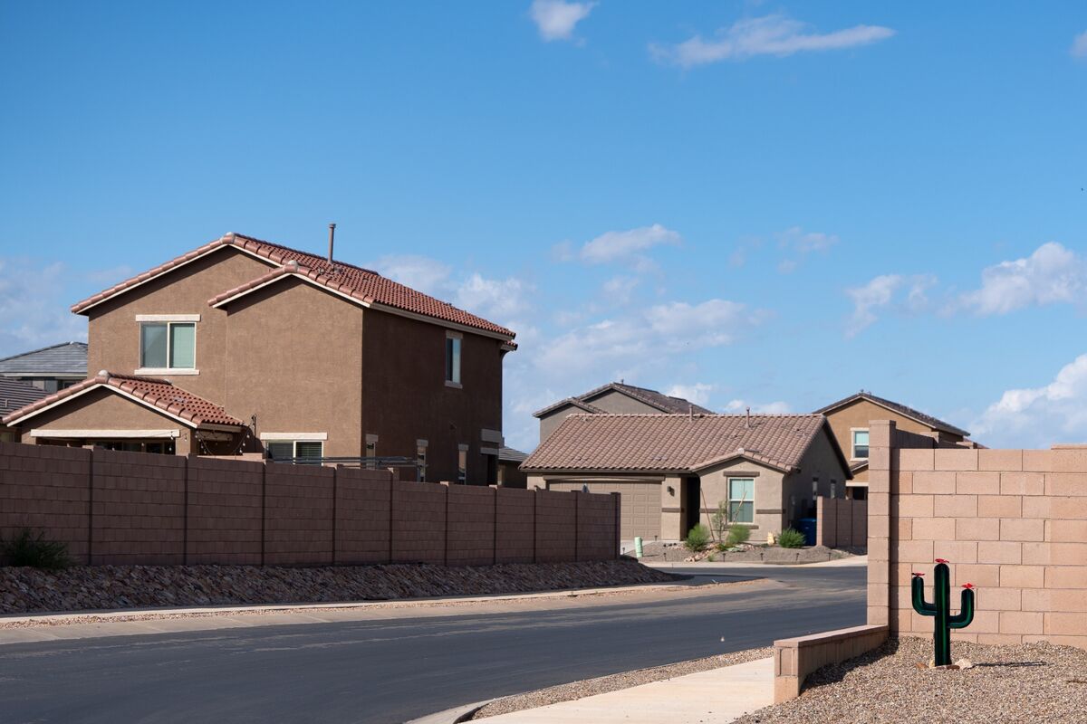 US Mortgage Rates Fall to Lowest in Two Years Bloomberg