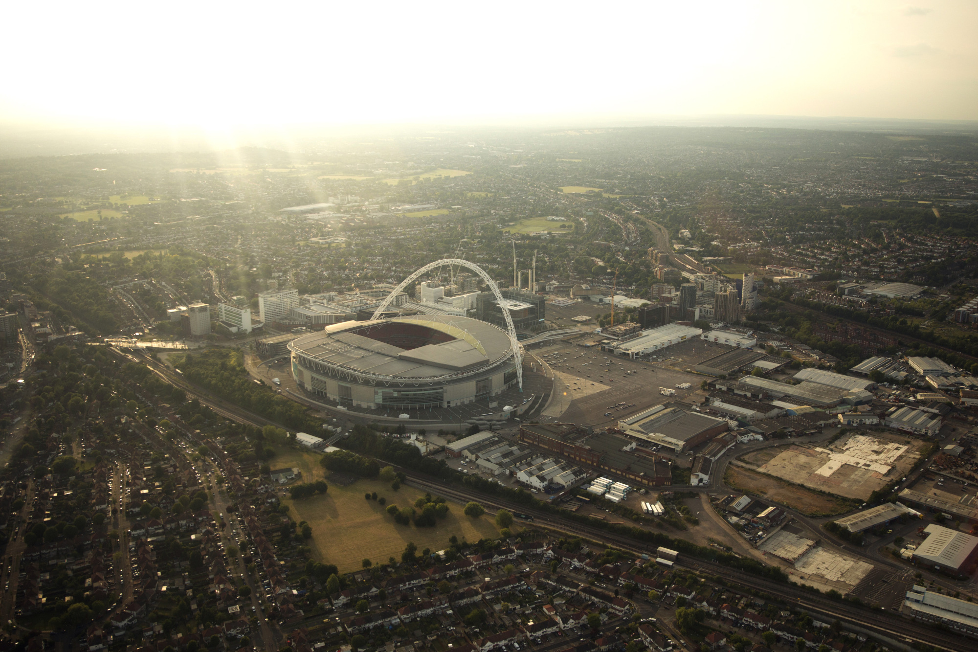 Jaguars Owner Shahid Khan Makes $800 Million Offer for Wembley Stadium -  The New York Times