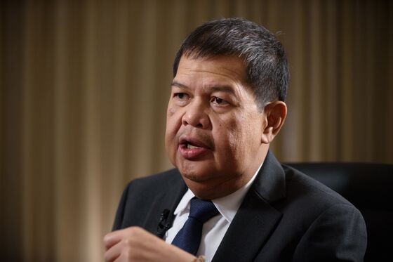 Philippine Central Bank Pledges `Strong' Action on Inflation