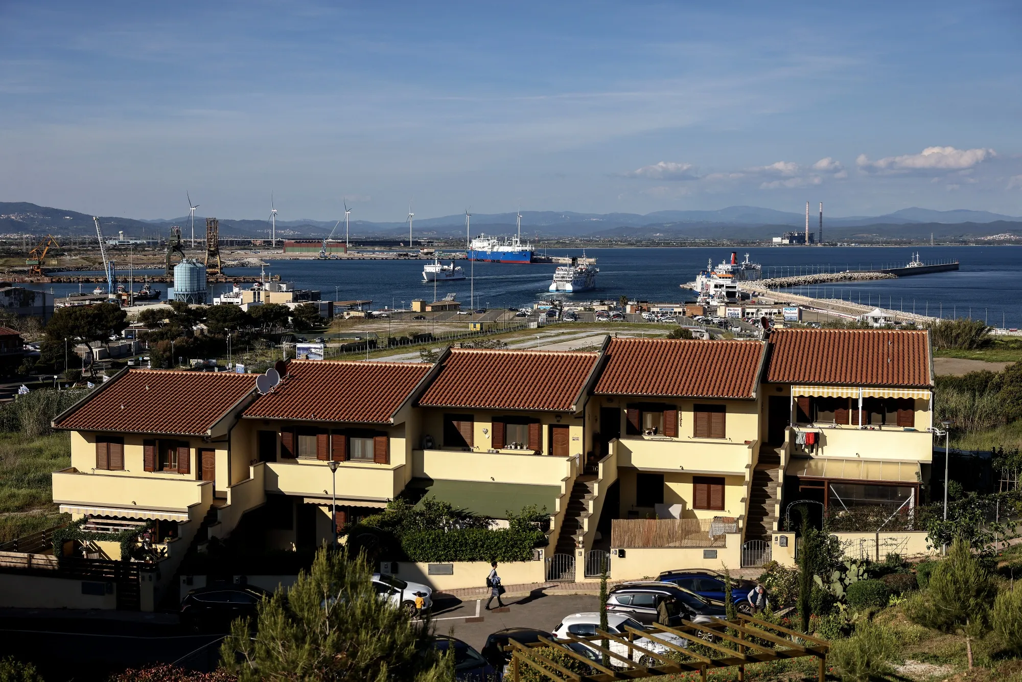 A floating storage liquefied natural gas regasification terminal vessel&nbsp;in the port of Piombino, Italy.
