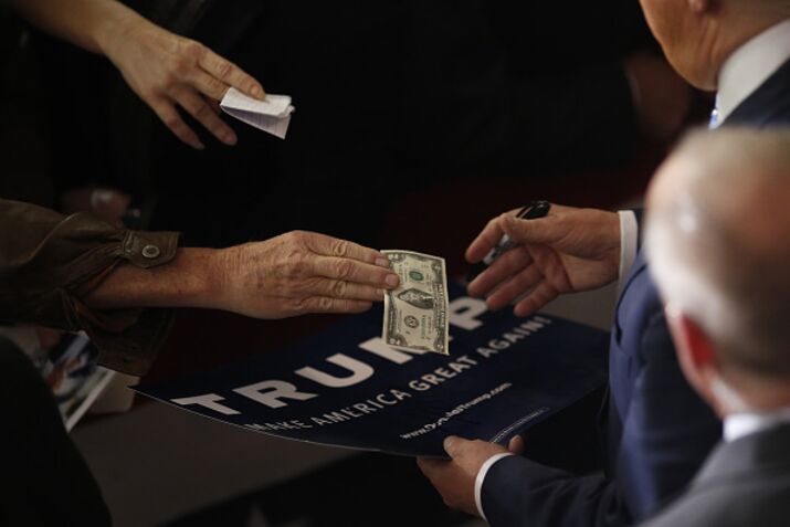1487803616_smicktrumpdollar