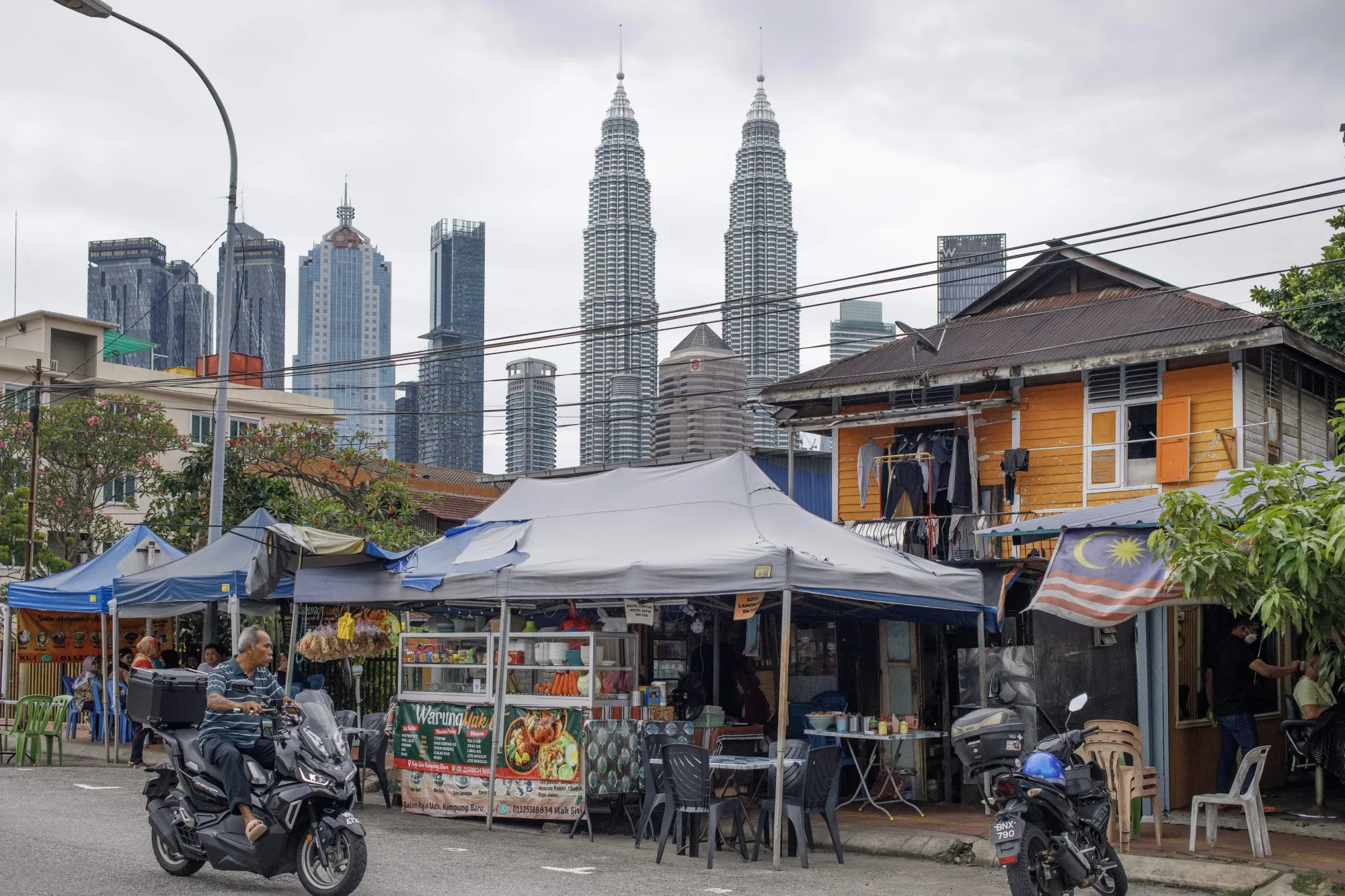 Malaysia’s first-quarter GDP growth of 4.4% on-year fell short of estimates, the slowest pace in a year.&nbsp;