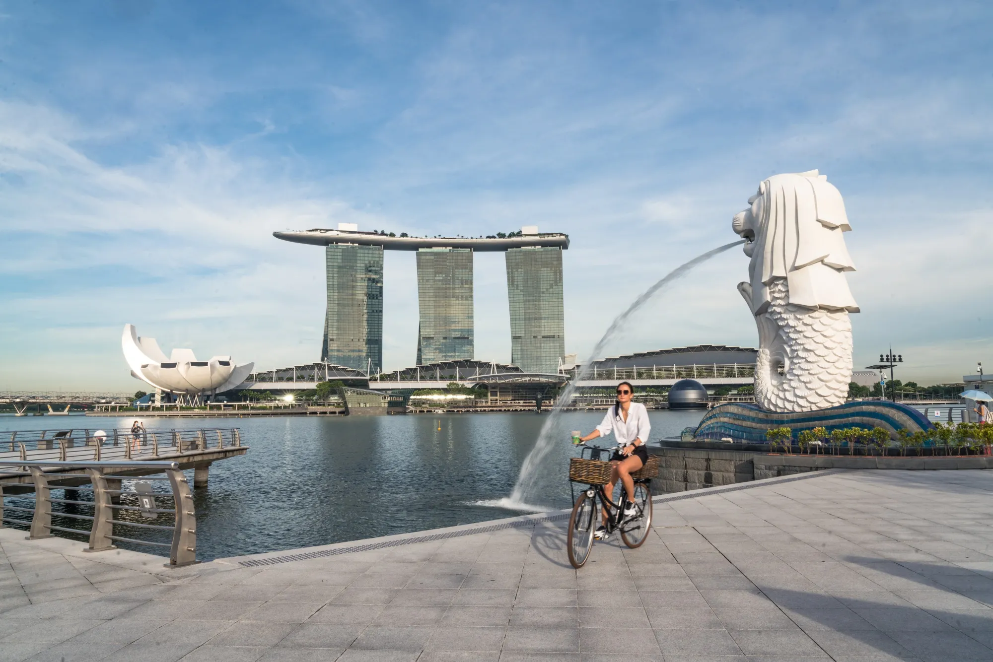 Singapore to Reopen More Businesses as Virus Seen Controlled 