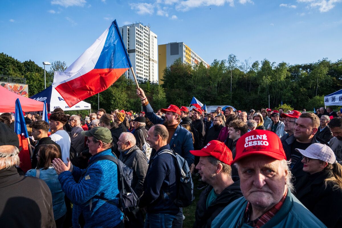 This Czech Election Carries Unwelcome Fallout for Ukraine