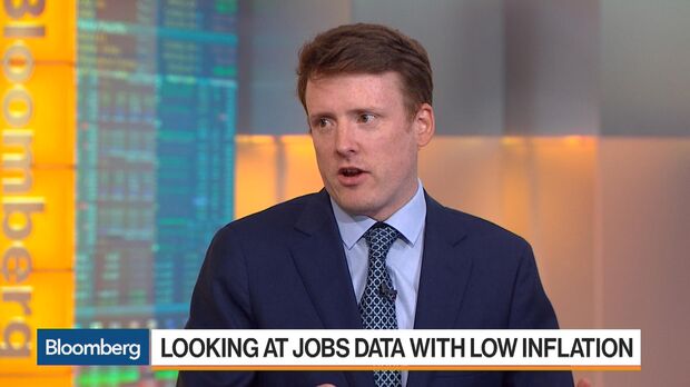 Junk Bonds Face Wave of Supply Just as Investors Turn Sour Bloomberg