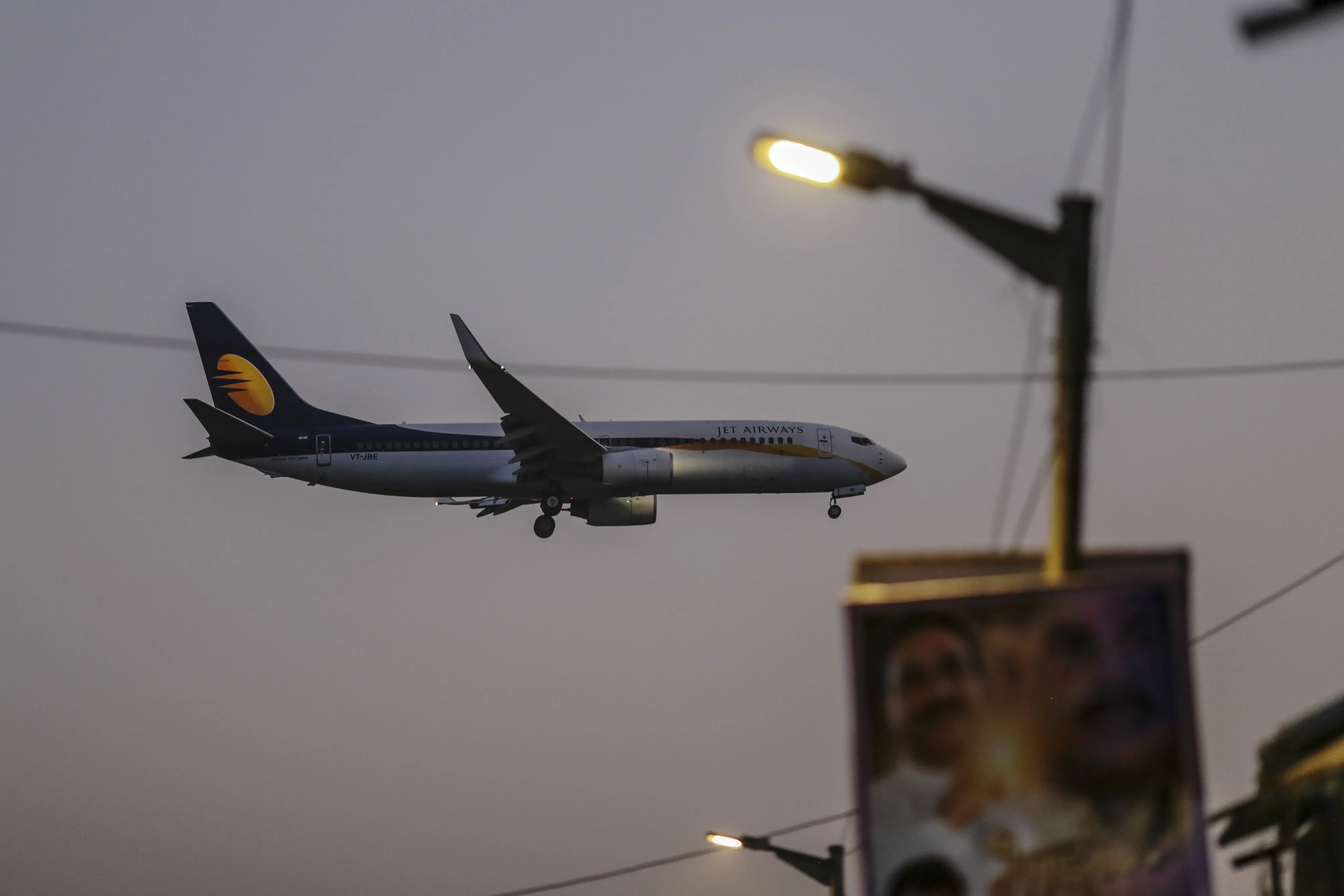 A Jet Airways India&nbsp;plane prepares to land&nbsp;in Mumbai.