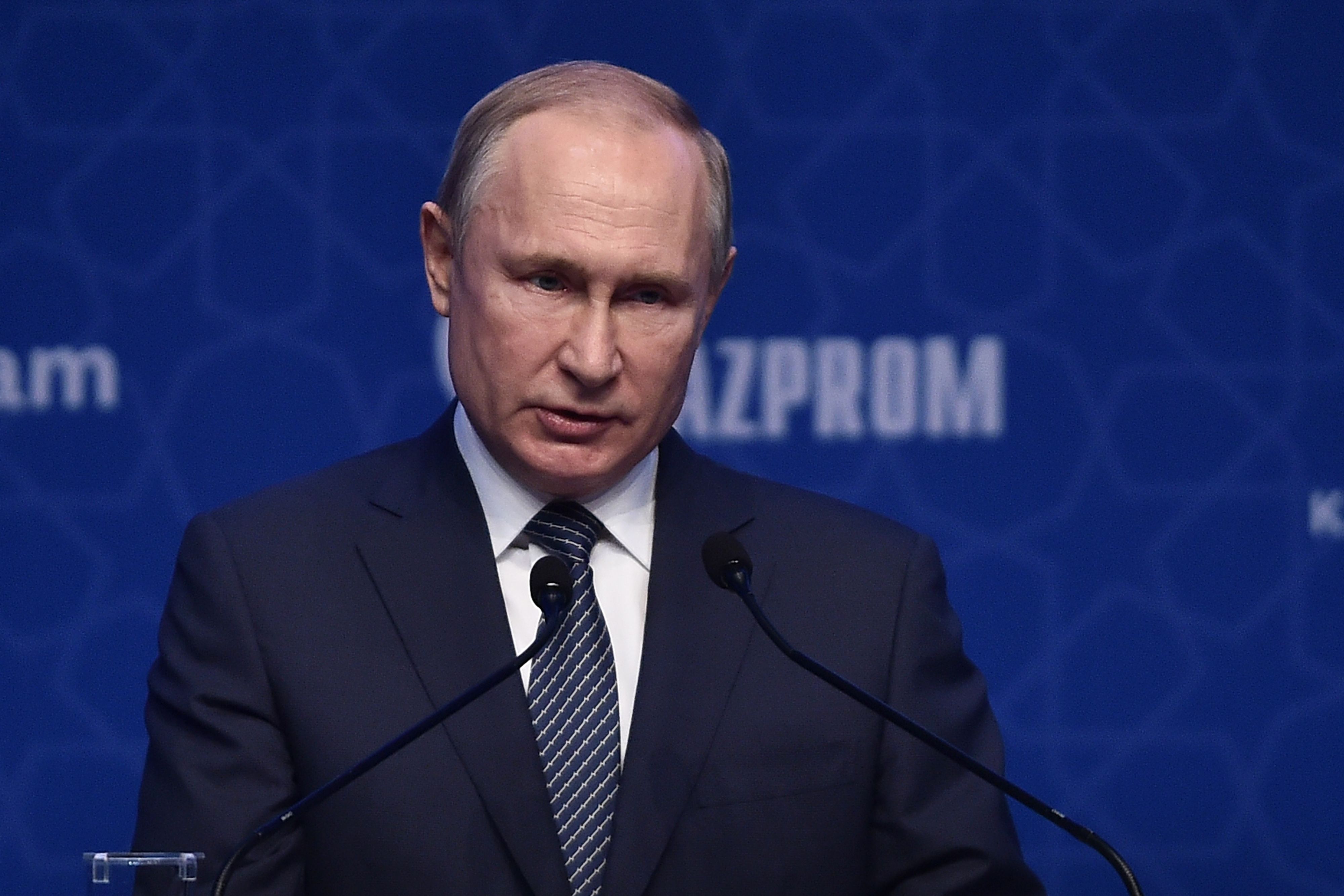 Putin Says Russia Will Target Carbon Neutrality by 2060 - Bloomberg