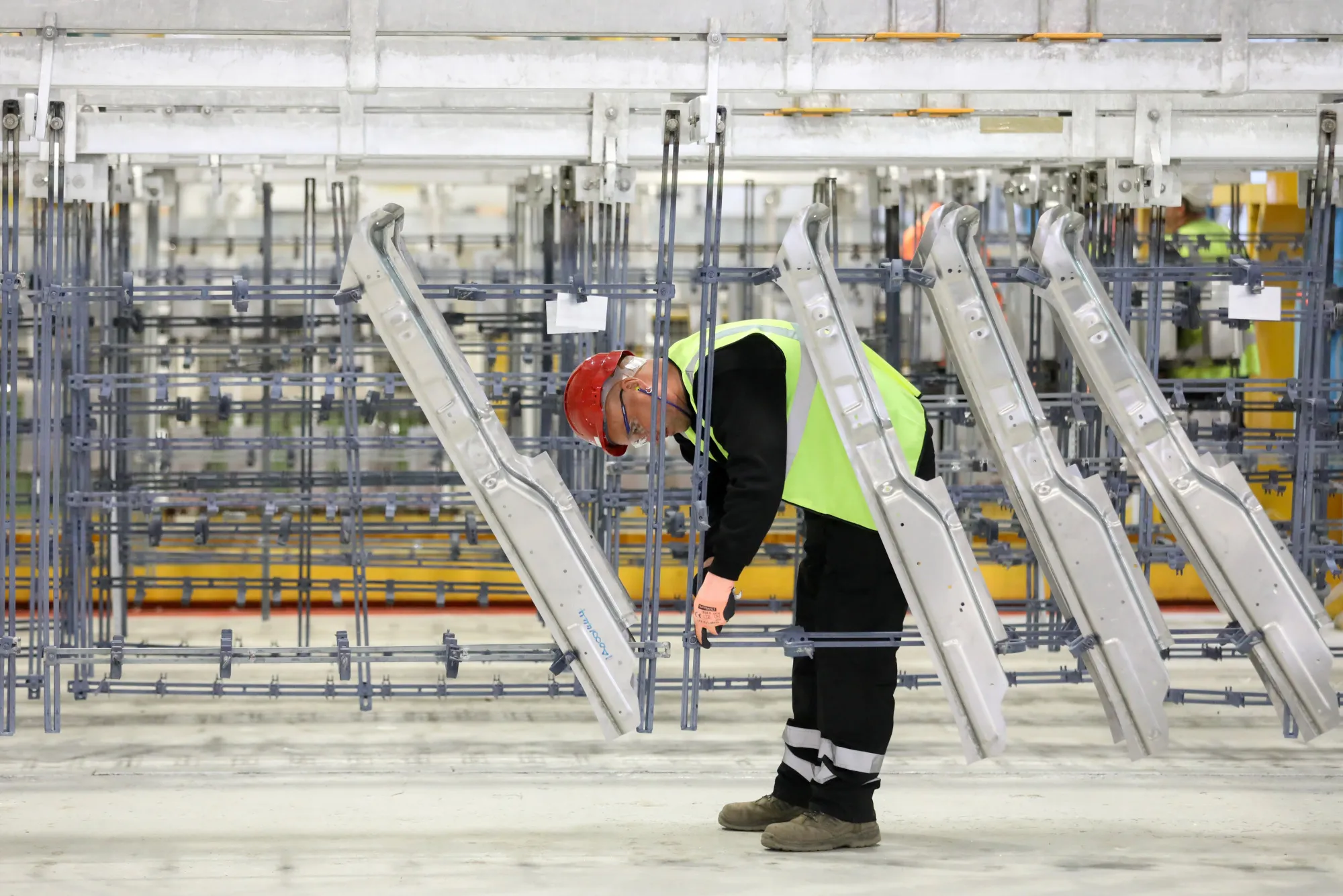 London's Black Cabs Going Electric Spurs Welsh Aluminum Plant Restart