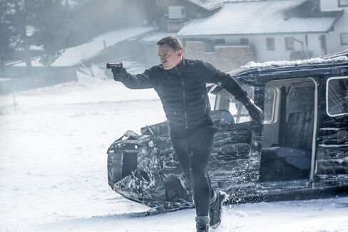 Bond wore Tom Ford outerwear on location in Austria.