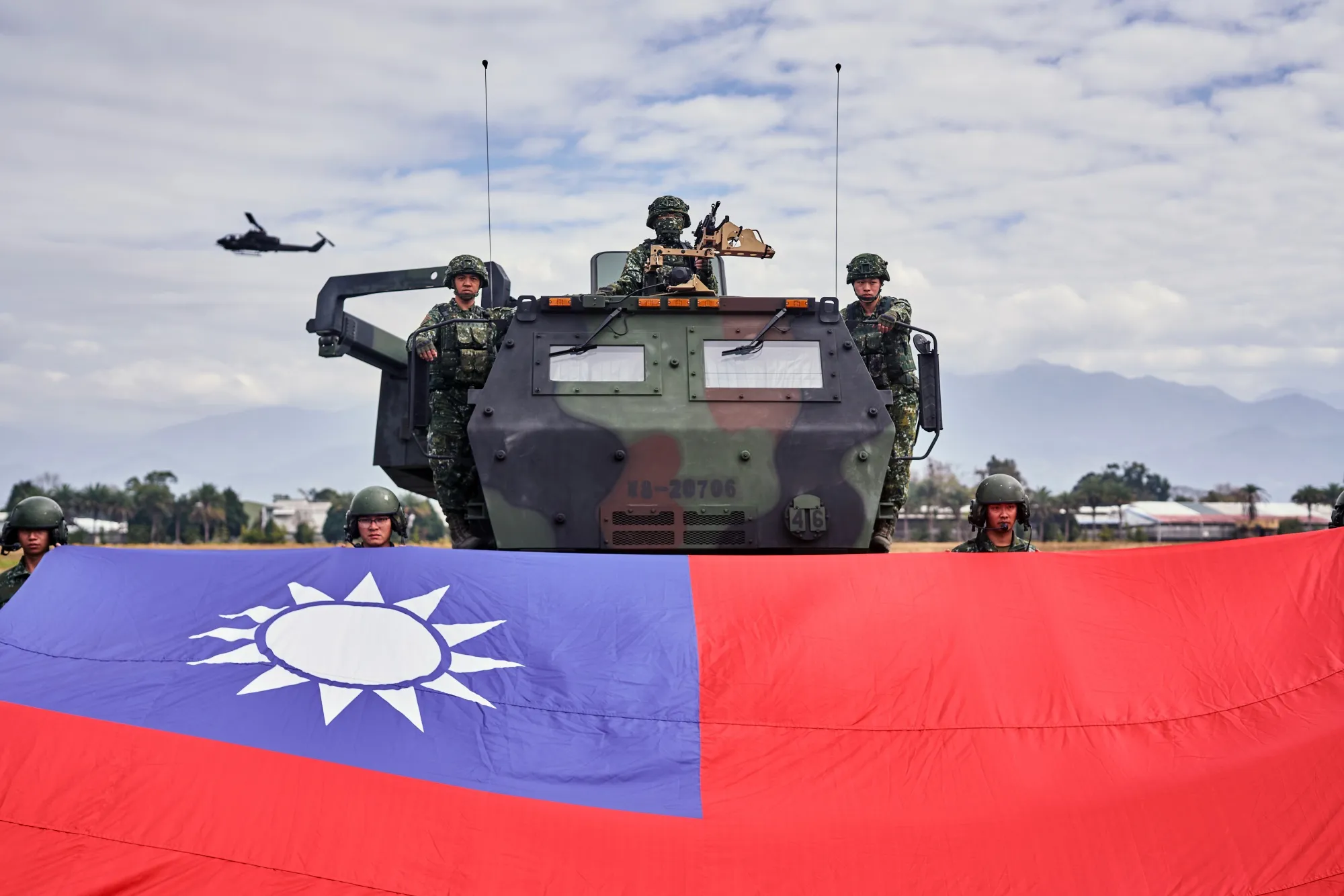 Soldiers with the Taiwanese flag during a military exercise at a military facility in the Xinshe district in Taichung, Taiwan, on&nbsp; Jan. 27.