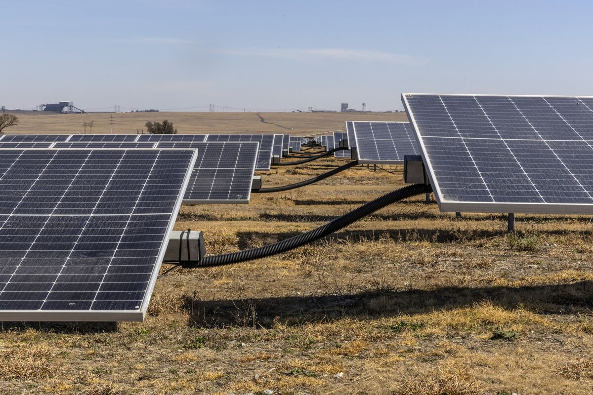 
                            Japan Considering Helping South Africa Finance Energy Reform