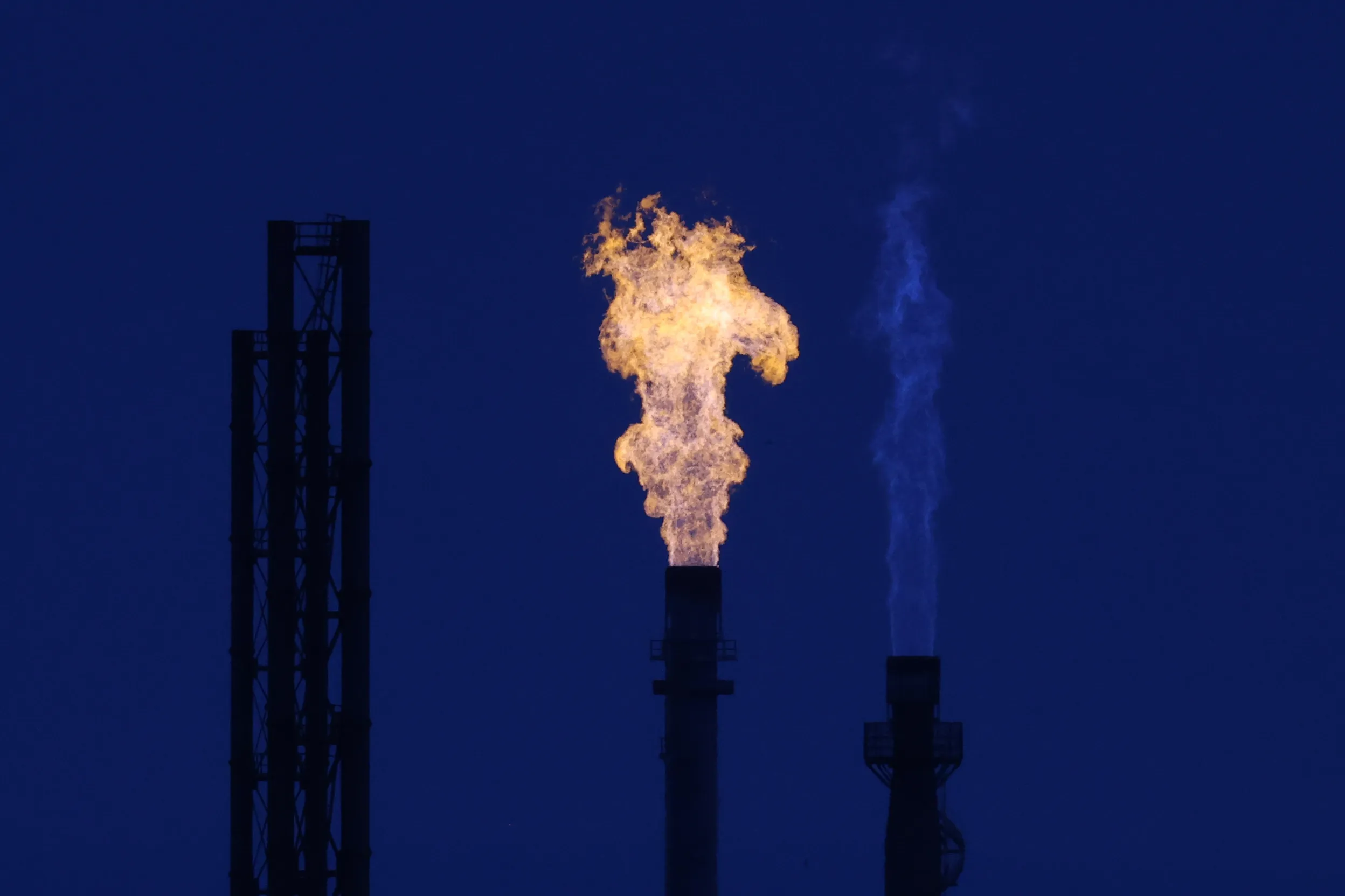 Emissions from the production of the two fossil fuels account for about 3% of the UK’s total greenhouse gas emissions, the bulk of which are from power generation on fields.&nbsp;