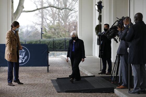 Yellen Cites Treasury-Fed Coordination in New Crisis Campaign