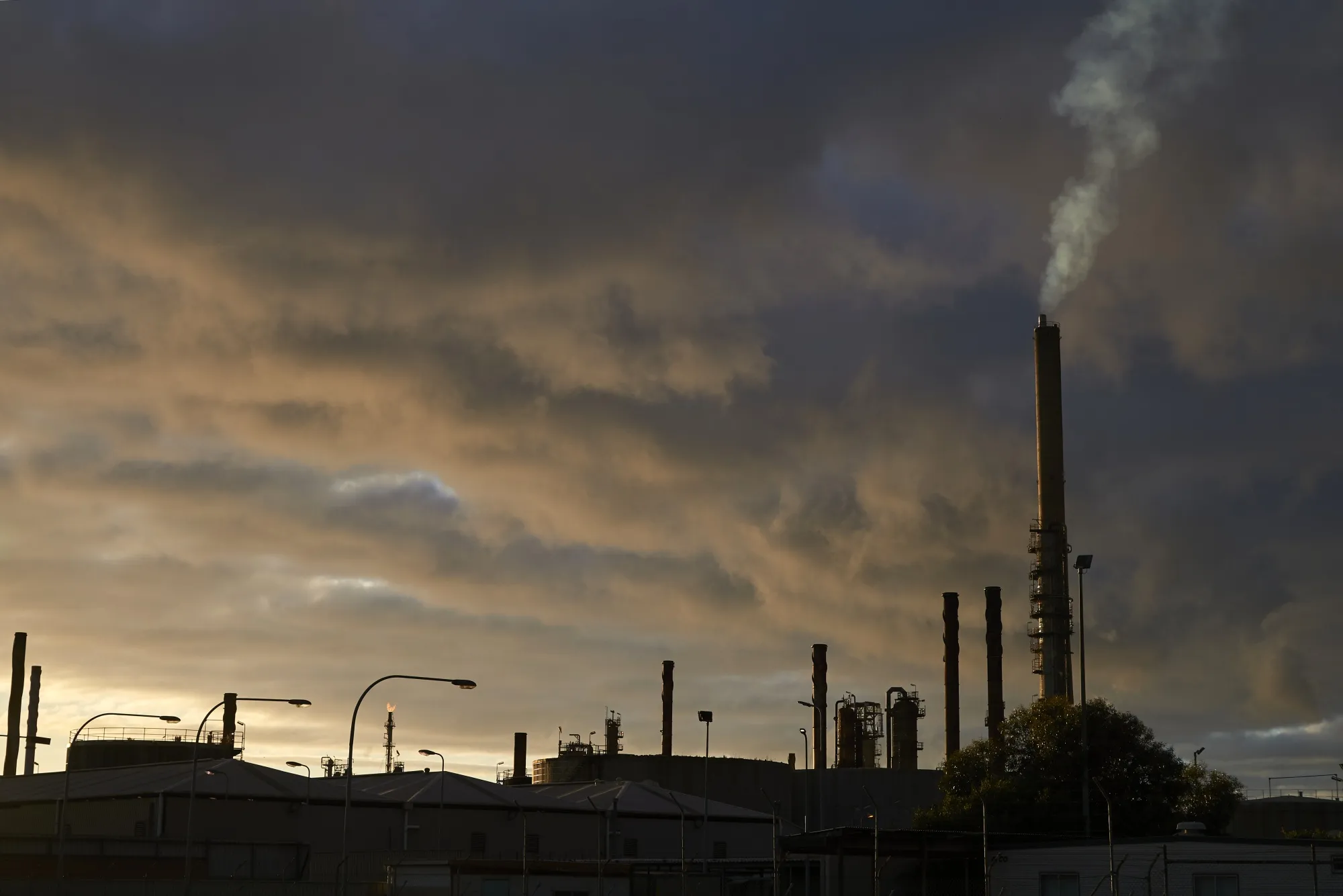Exxon to Close Altone Refinery as Australia's Capacity Dwindles