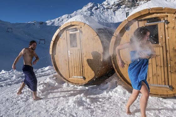 High in the Alps, Igloo Hotels Offer the Epitome of No-Frills Luxury