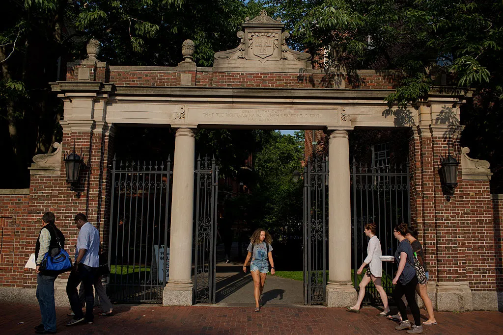 Five of these seven Harvard students will eventually join Congress.
