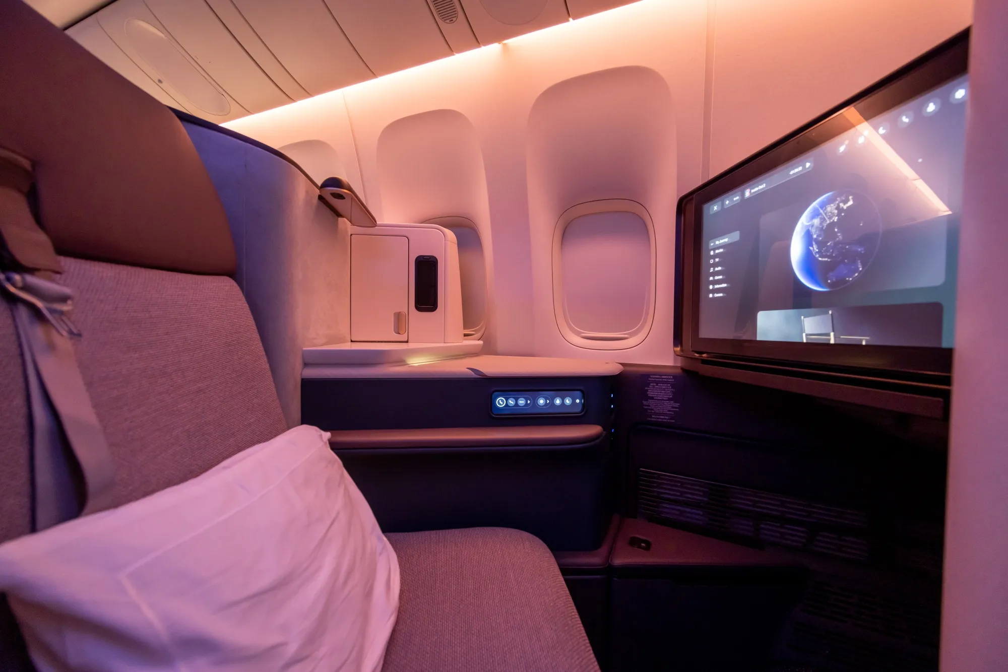 Cathay’s Aria Suite business class cabin.