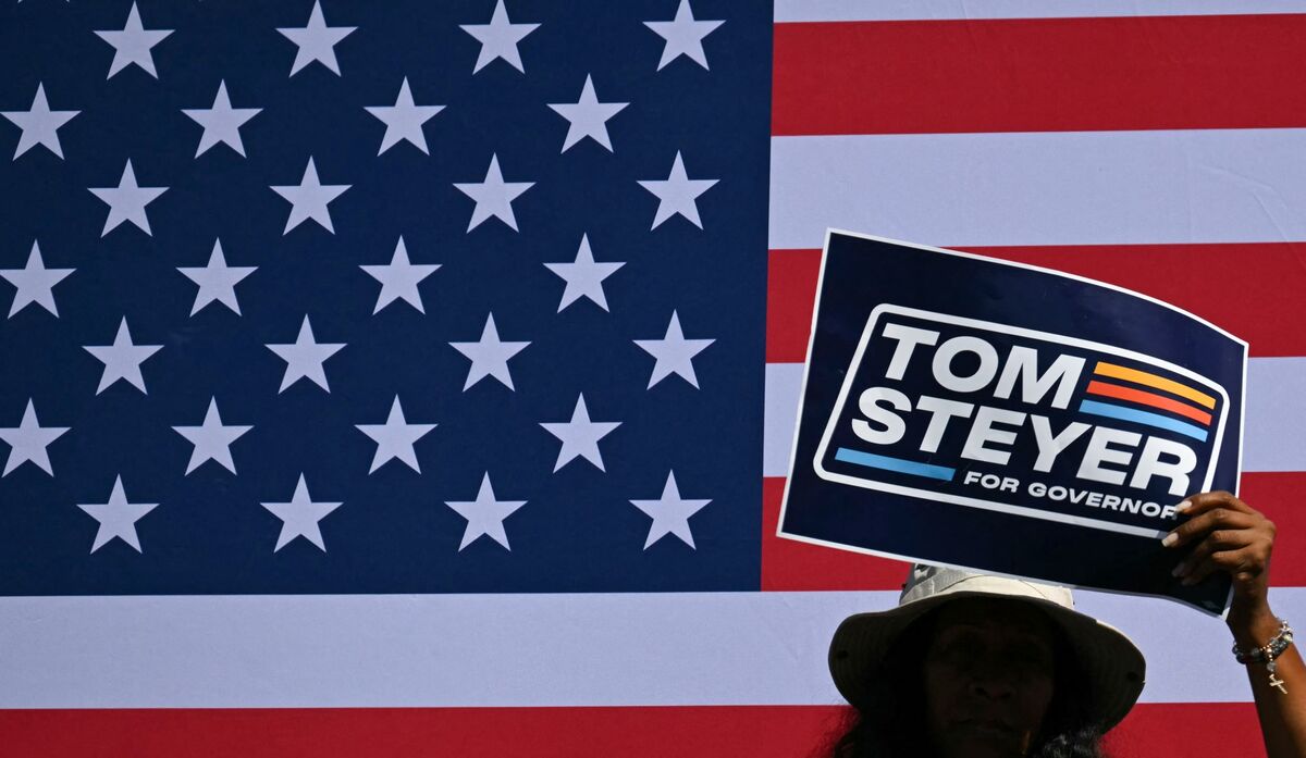 How a Billionaire Won Over the Bernie Bros