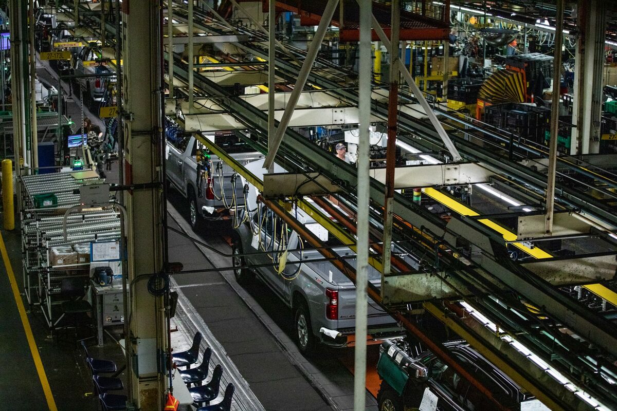Canada Slashes Tariff-Free Quotas for Stellantis, GM