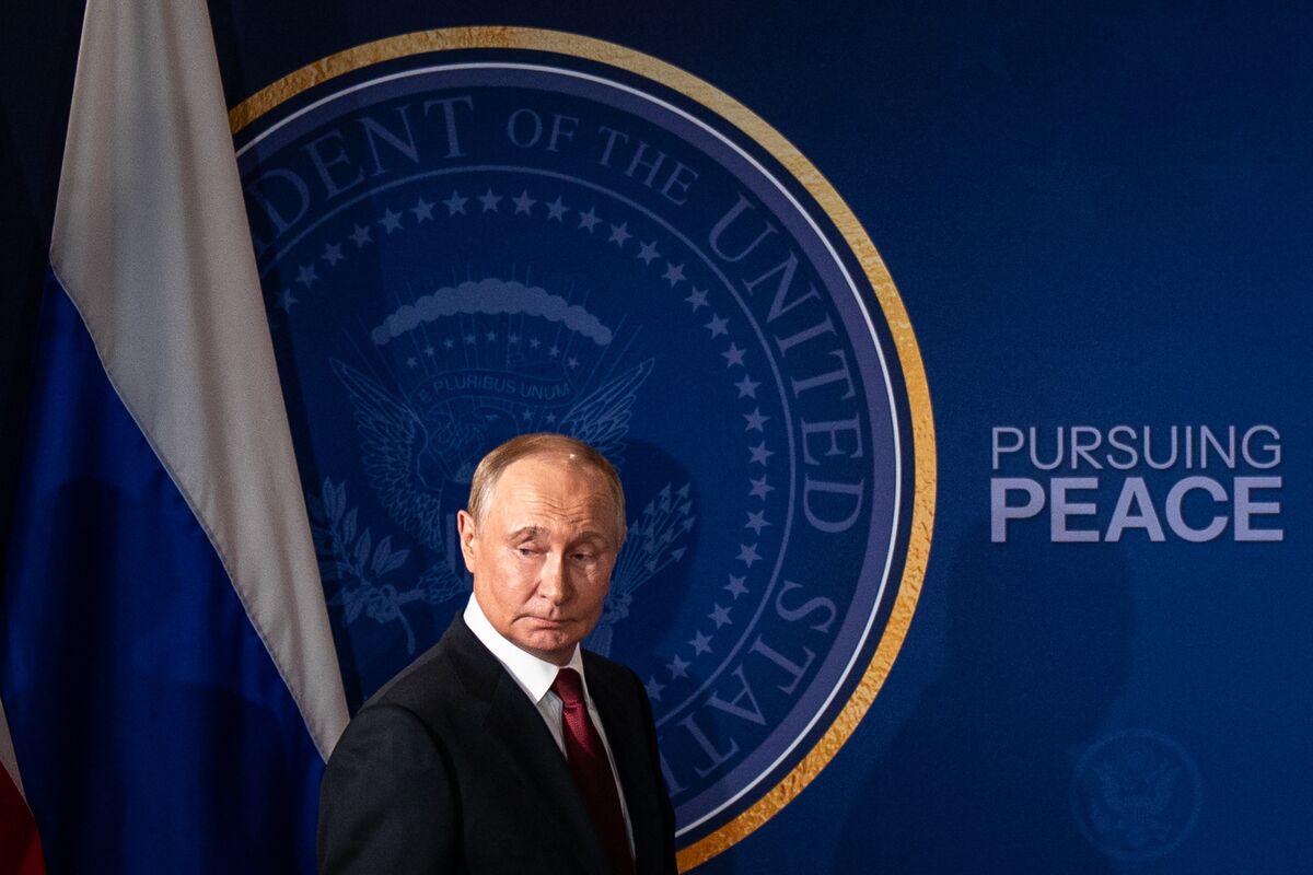 Kremlin Says Russia-Ukraine Negotiations Are on ‘Pause’