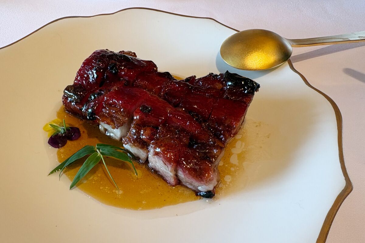Wing Lei Offers Affordable Michelin-Starred Cantonese Classics in Macau