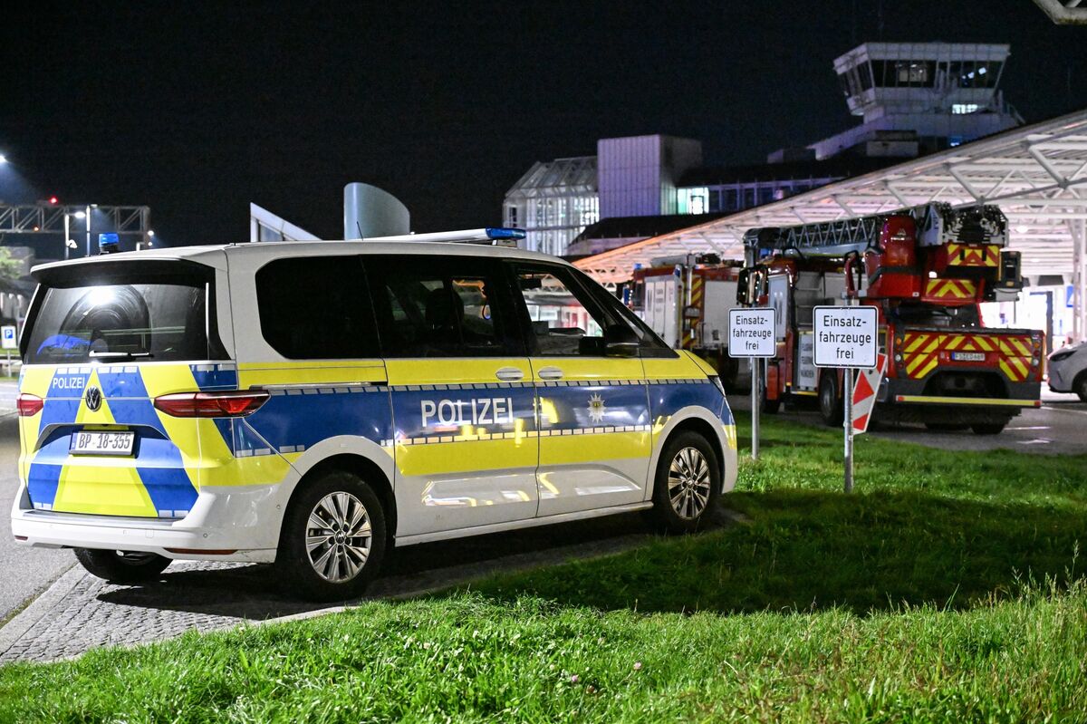 German Authorities Suspend Flights at Munich Over Drone Sighting