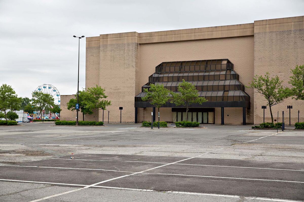 New Life for America’s Dead Malls - Bloomberg