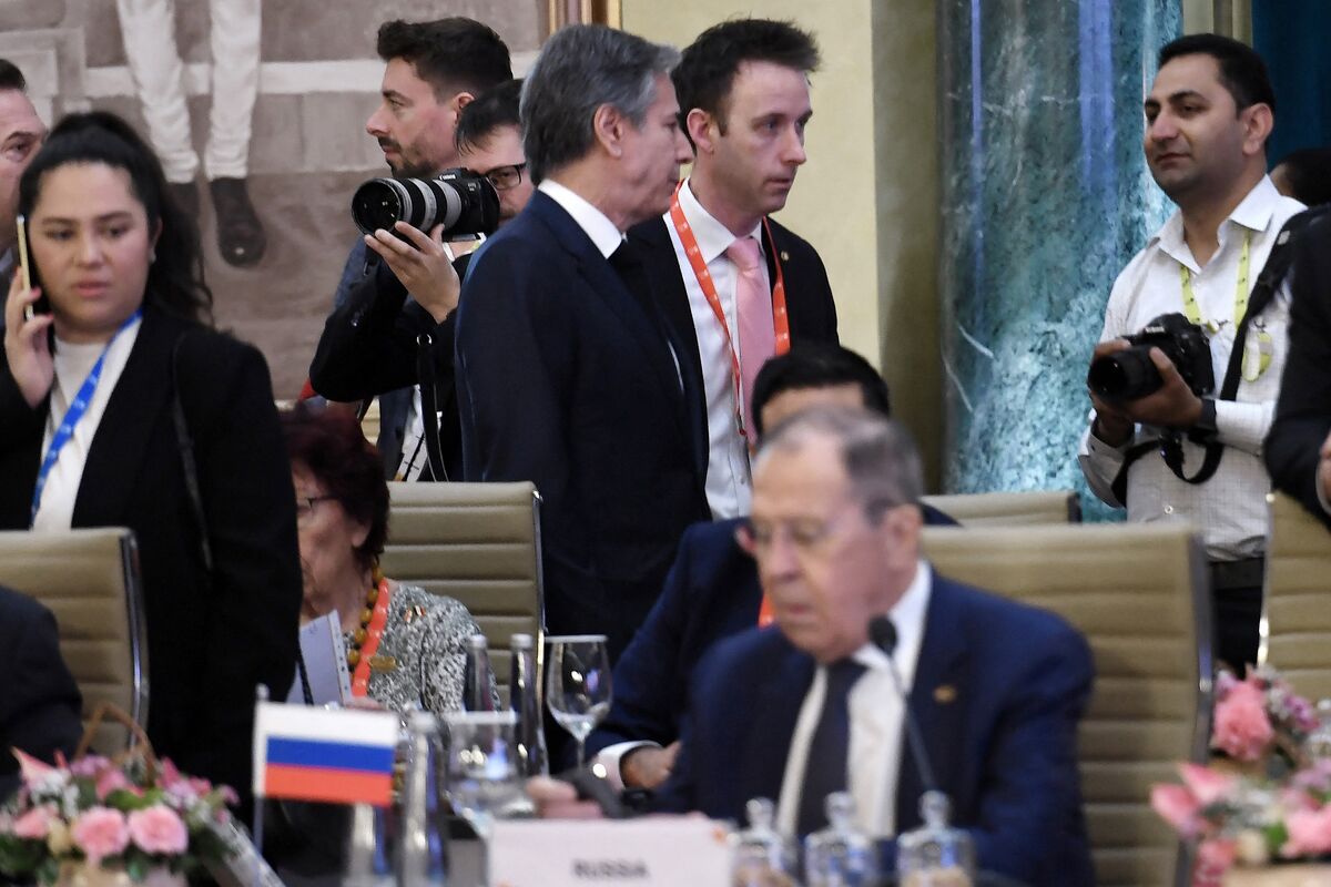 U.S. Secretary of State, Russian Foreign Minister Meet Directly at G20 for First Time Since Ukraine Invasion – Bloomberg