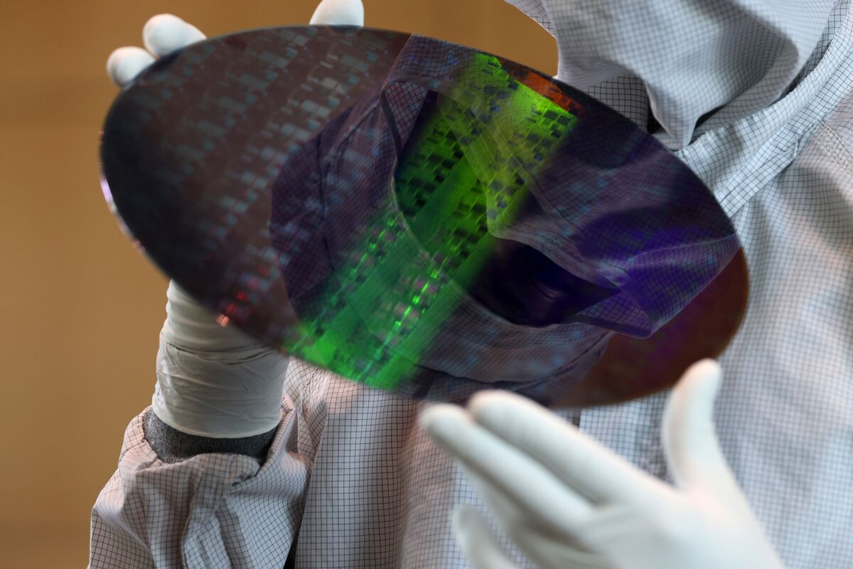 assets.bwbx.io image