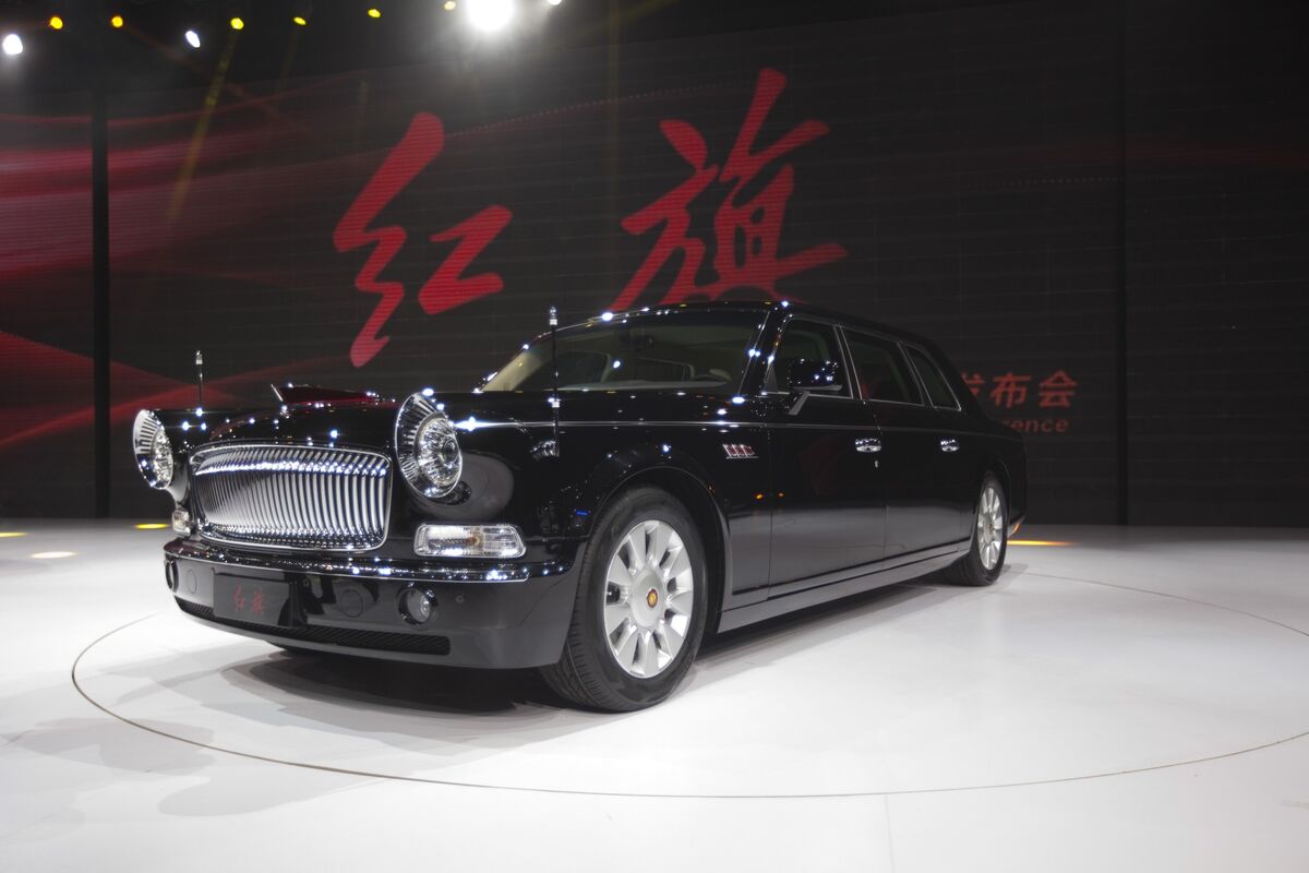 Mao's Iconic Sedan to Be Revived With EV Startup’s Input - Bloomberg